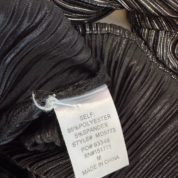 Le Lis Metallic Silver Belted Shirt Dress - Picture 10 of 10